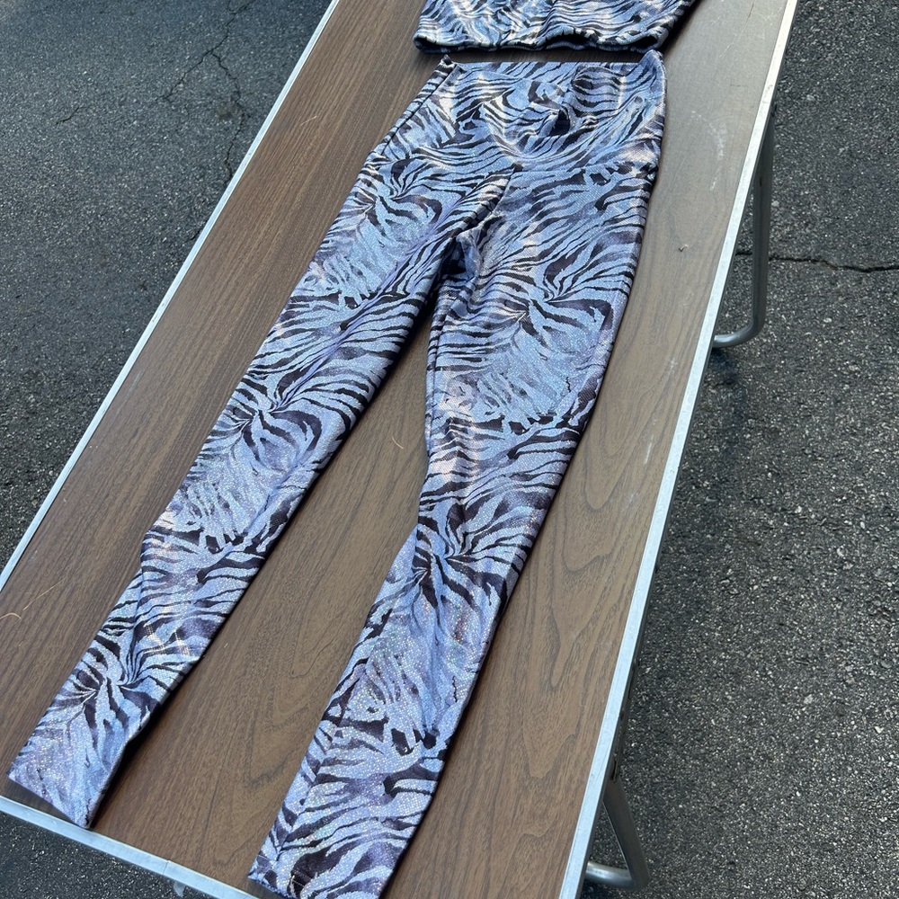 Shimmer zebra print high waist leggings